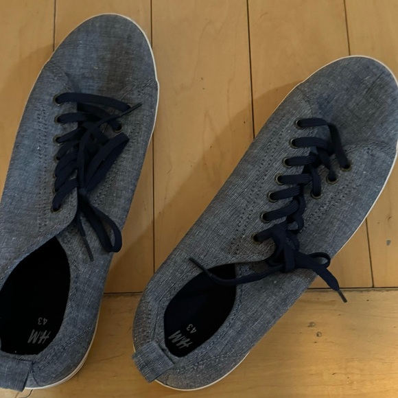 H&M shoes brand new - Picture 2 of 3